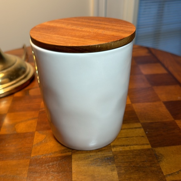 Rae Dunn sugar container - Picture 2 of 7